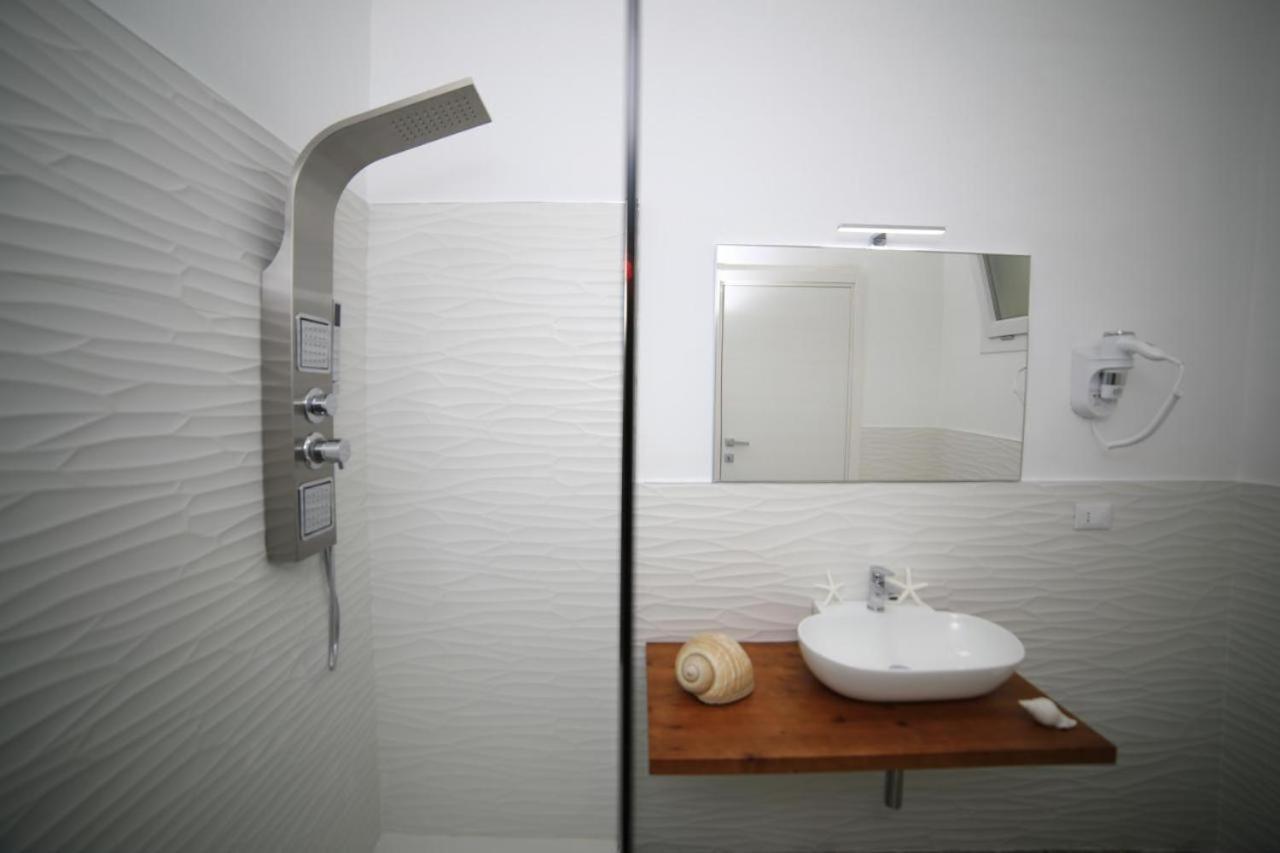 White Aurora Rooms Porto Cesareo Luaran gambar